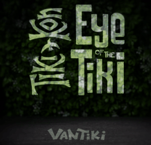 Animated gif of the event mug showing the faces on both sides and how they fit together to form a full tiki face.